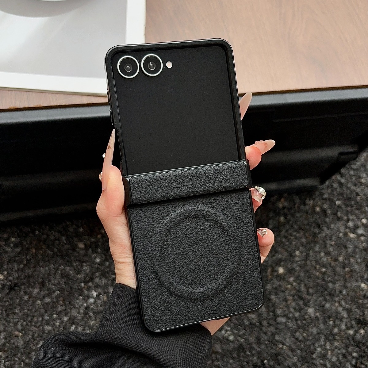 Flip Leather Case - Étui de luxe en cuir magnétique